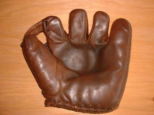 Bill Doak Rawlings J Buckle Back Front